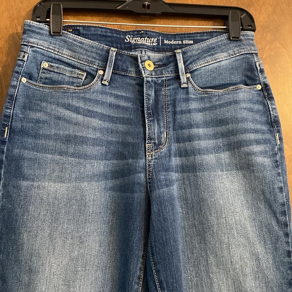 LEVIS Signature modern slim straight leg. Size 8m. 29”x32”. - Picture 5 of 9